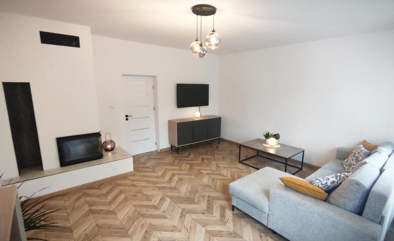 B&D Apartament Chelmiec Apartment Walbrzych Ngoại thất bức ảnh