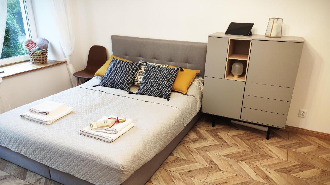 B&D Apartament Chelmiec Apartment Walbrzych Ngoại thất bức ảnh